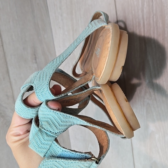 Born Women Ankle Leather Sandals Flats slide shoes sz 10M - Picture 8 of 11